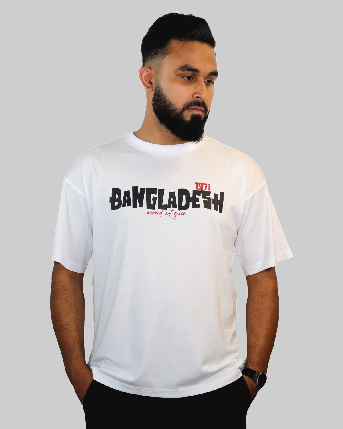 AMINARA Relaxed fit BANGLADESH 1971 graphic Tee
